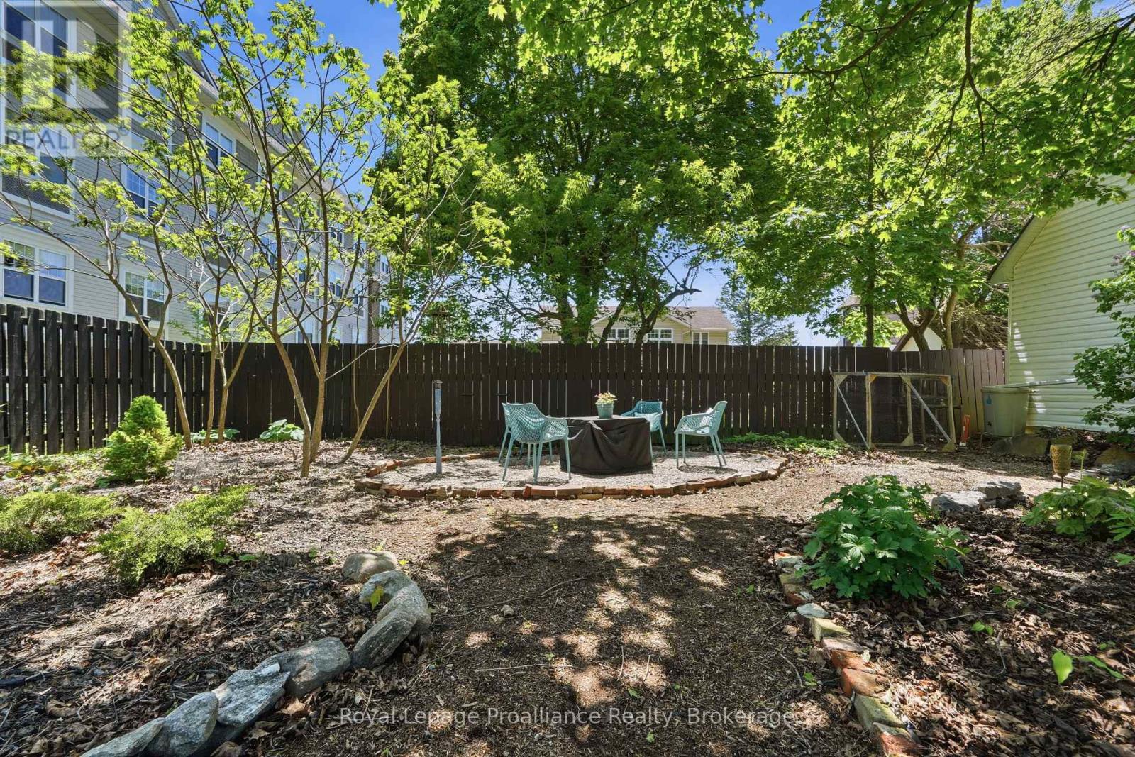 195 MACLELLAN AVENUE - 45