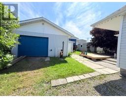 Living room - 16 Ontario Street, Kapuskasing, ON P5N2J5 Photo 7