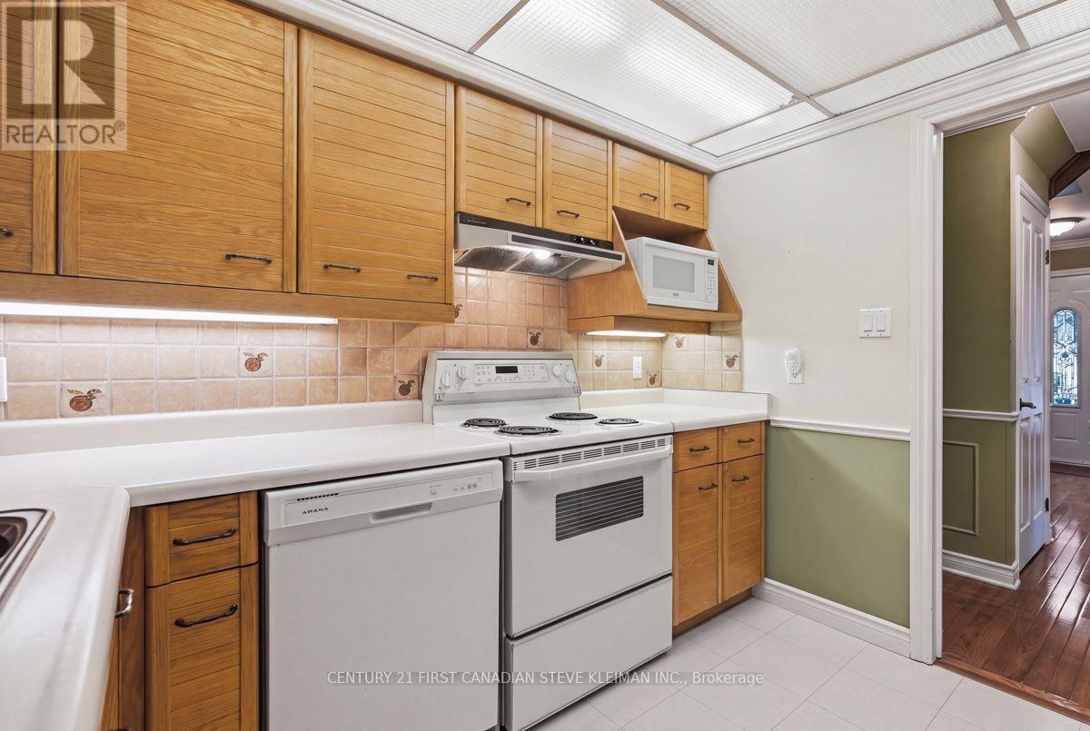 39 MARTINET AVENUE - Image 13