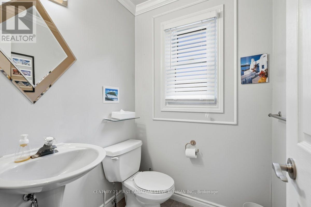 39 MARTINET AVENUE - Image 19