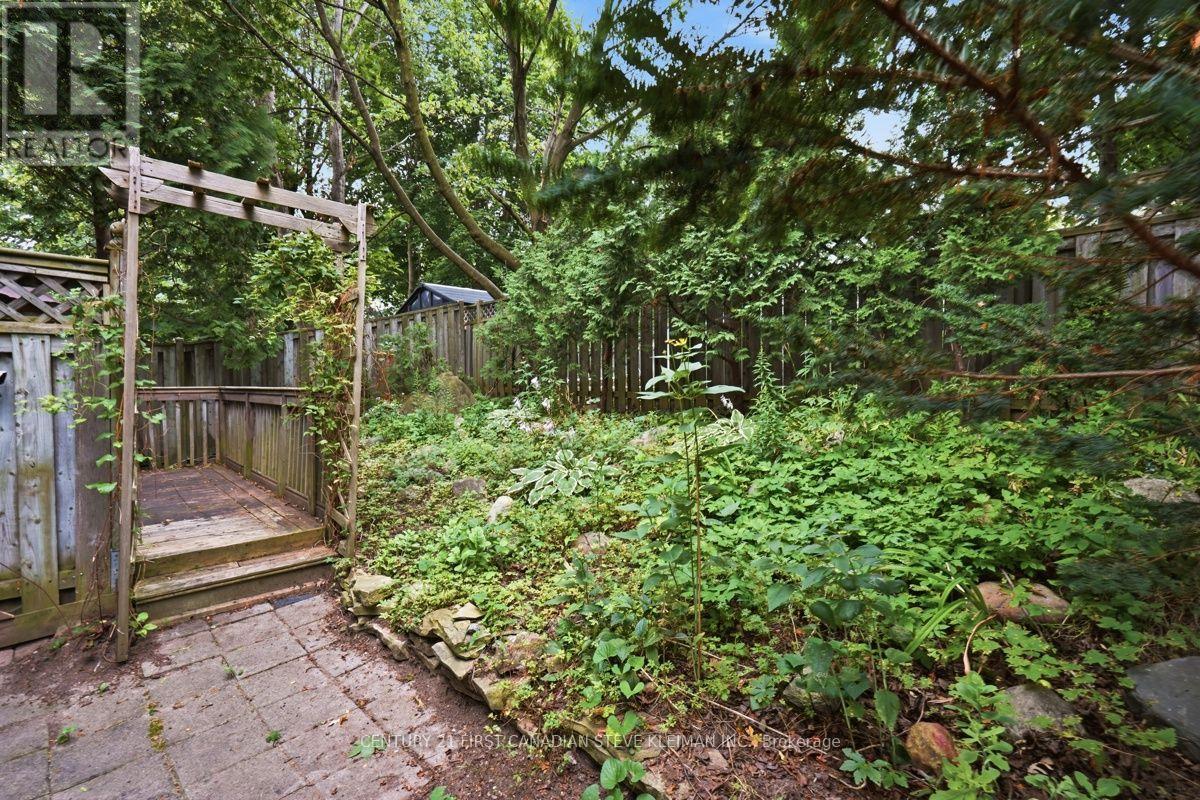 39 MARTINET AVENUE - Image 42