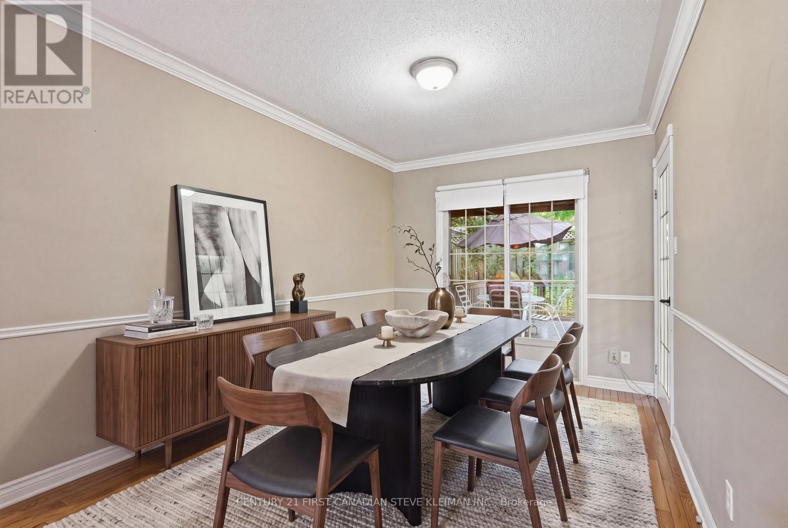 39 MARTINET AVENUE - Image 8