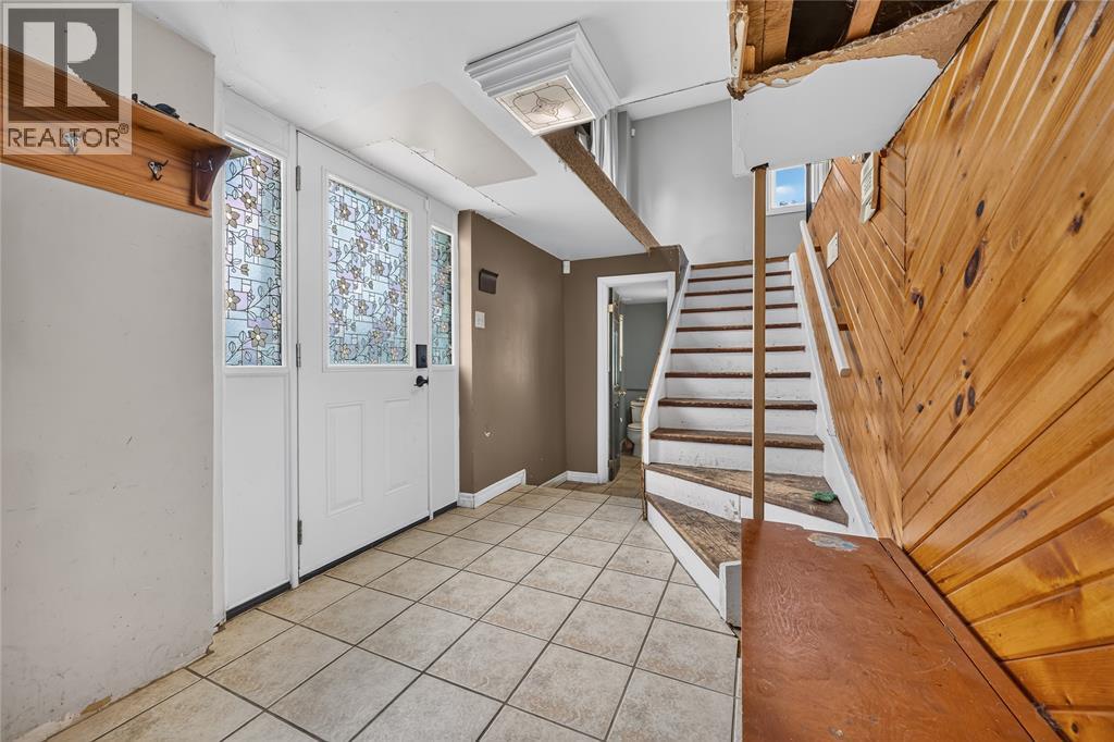 4490 CHURCHILL LINE - 2
