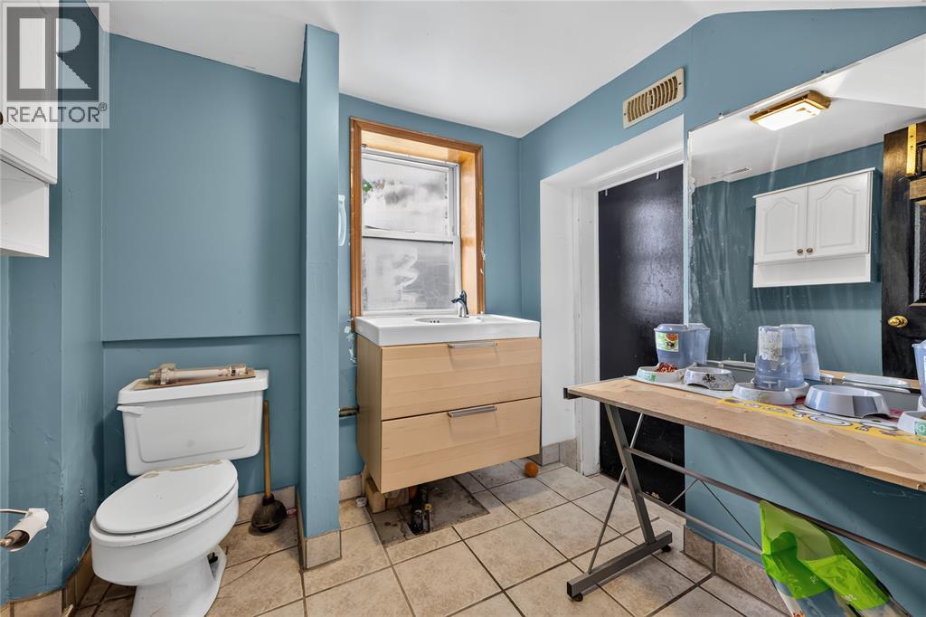 4490 CHURCHILL LINE - 20
