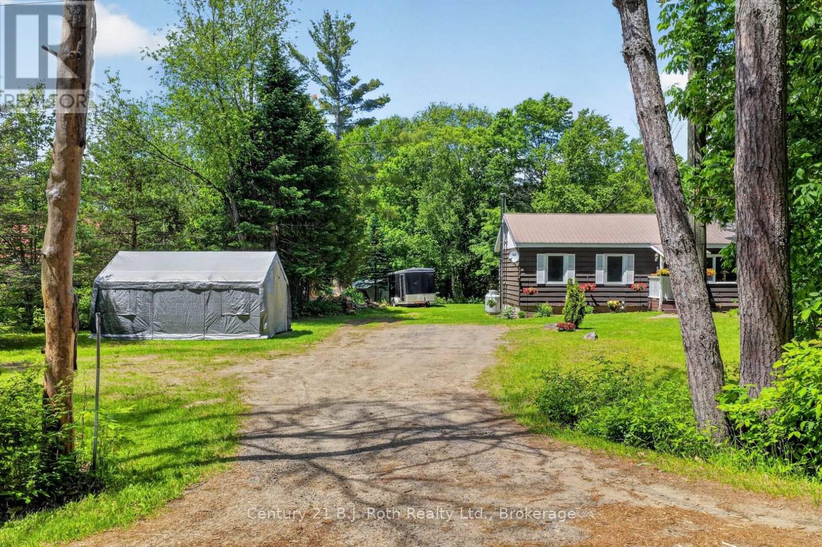 1020 ROSSEAU LAKE ROAD 1 - 36