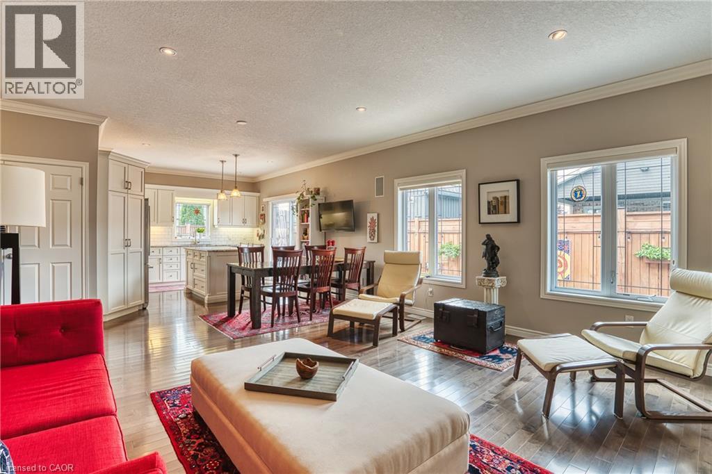 #1 855 WALLACE Avenue S - 15