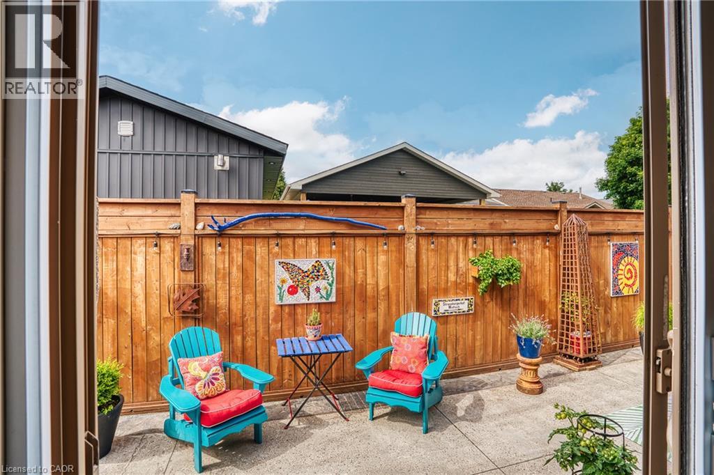 #1 855 WALLACE Avenue S - 21