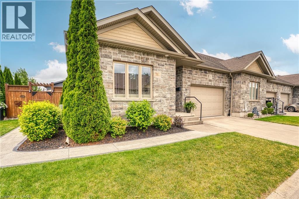 #1 855 WALLACE Avenue S - 3