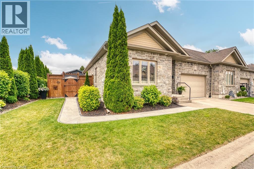 #1 855 WALLACE Avenue S - 33