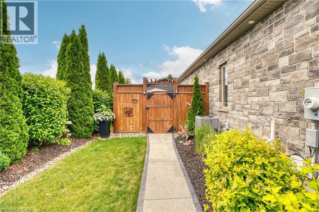 #1 855 WALLACE Avenue S - 34