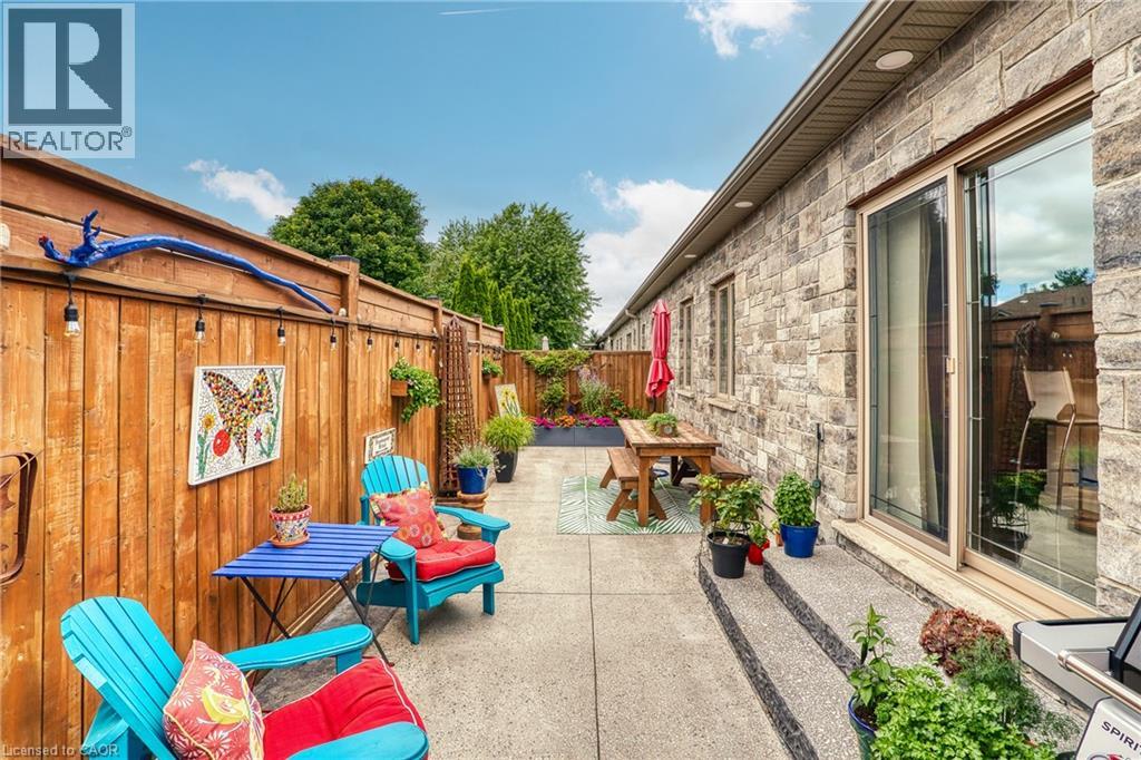 #1 855 WALLACE Avenue S - Image 36