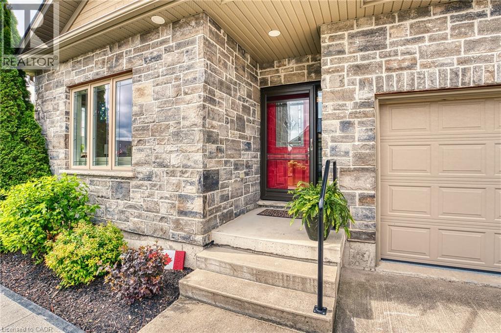 #1 855 WALLACE Avenue S - 4