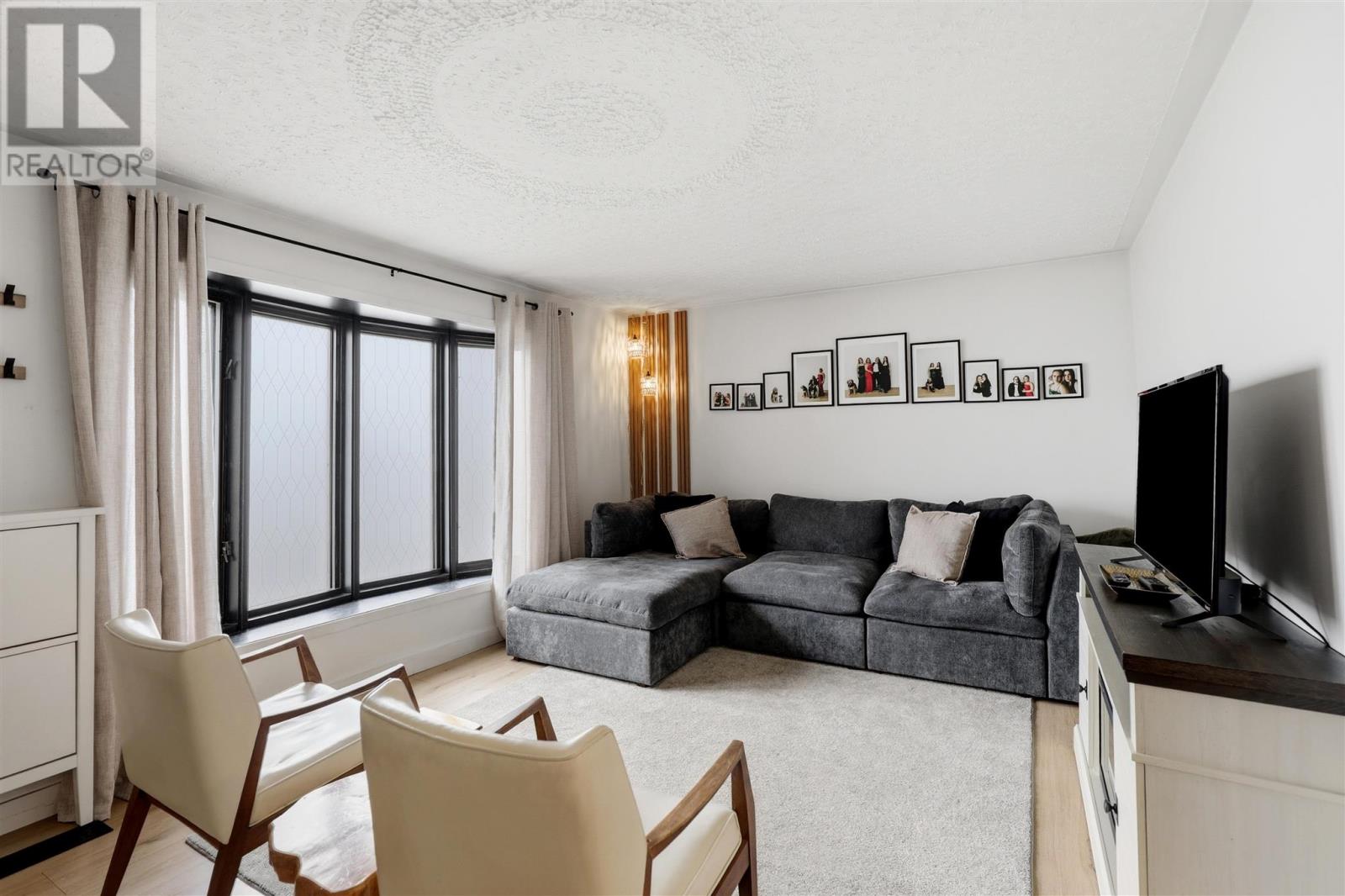 85 Anna ST - 5