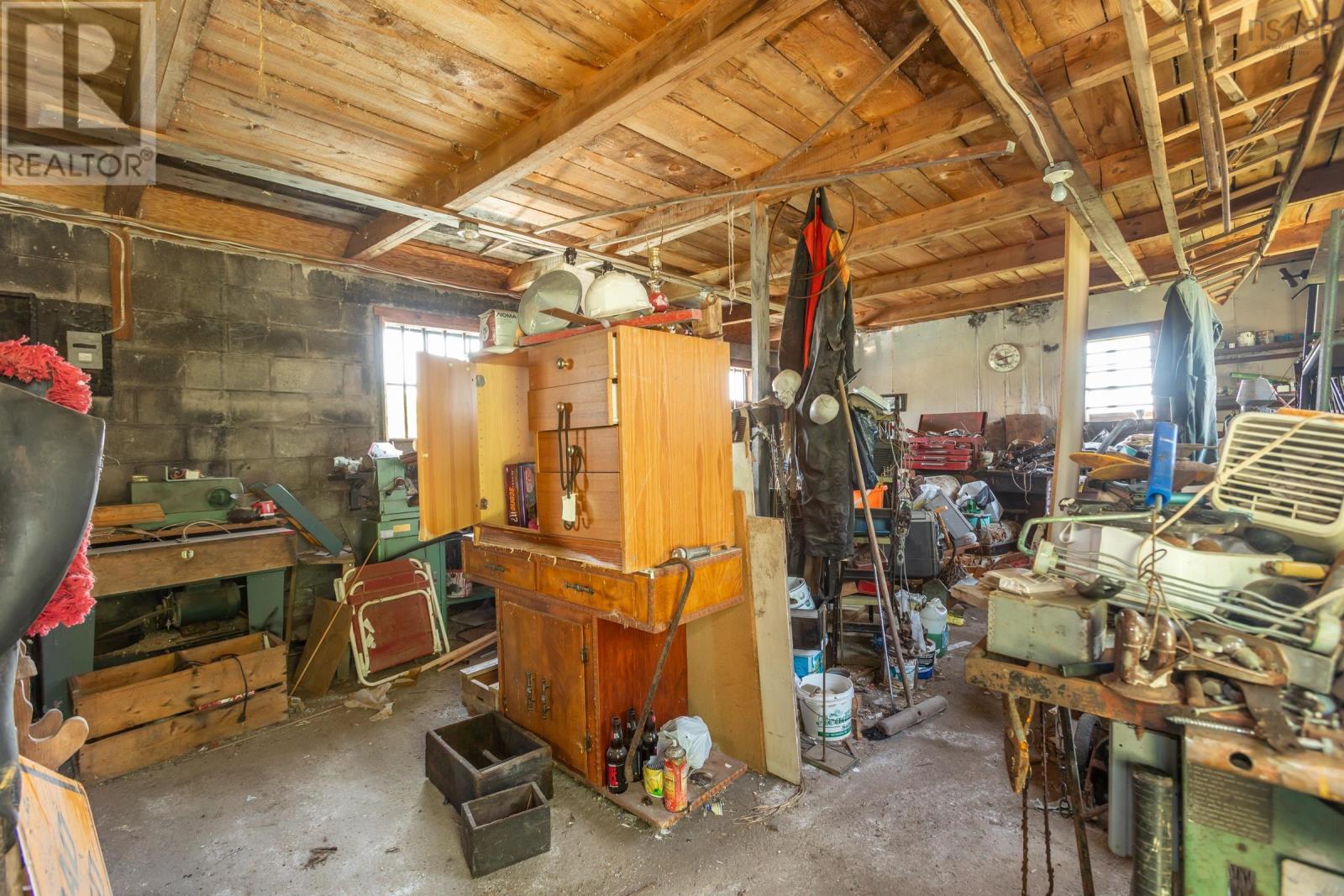645 Leonard Road - 27