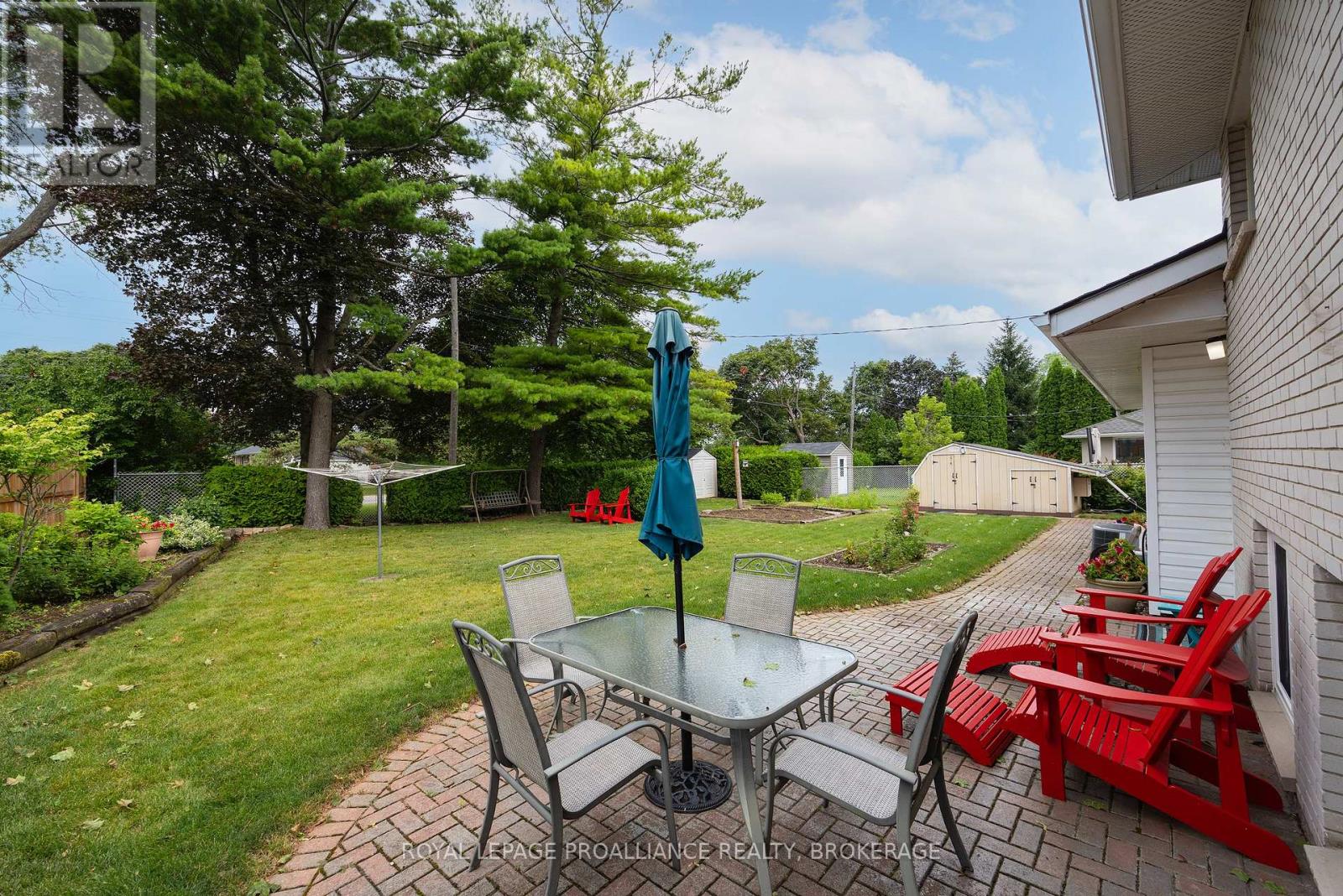 18 CASTERTON AVENUE - 34