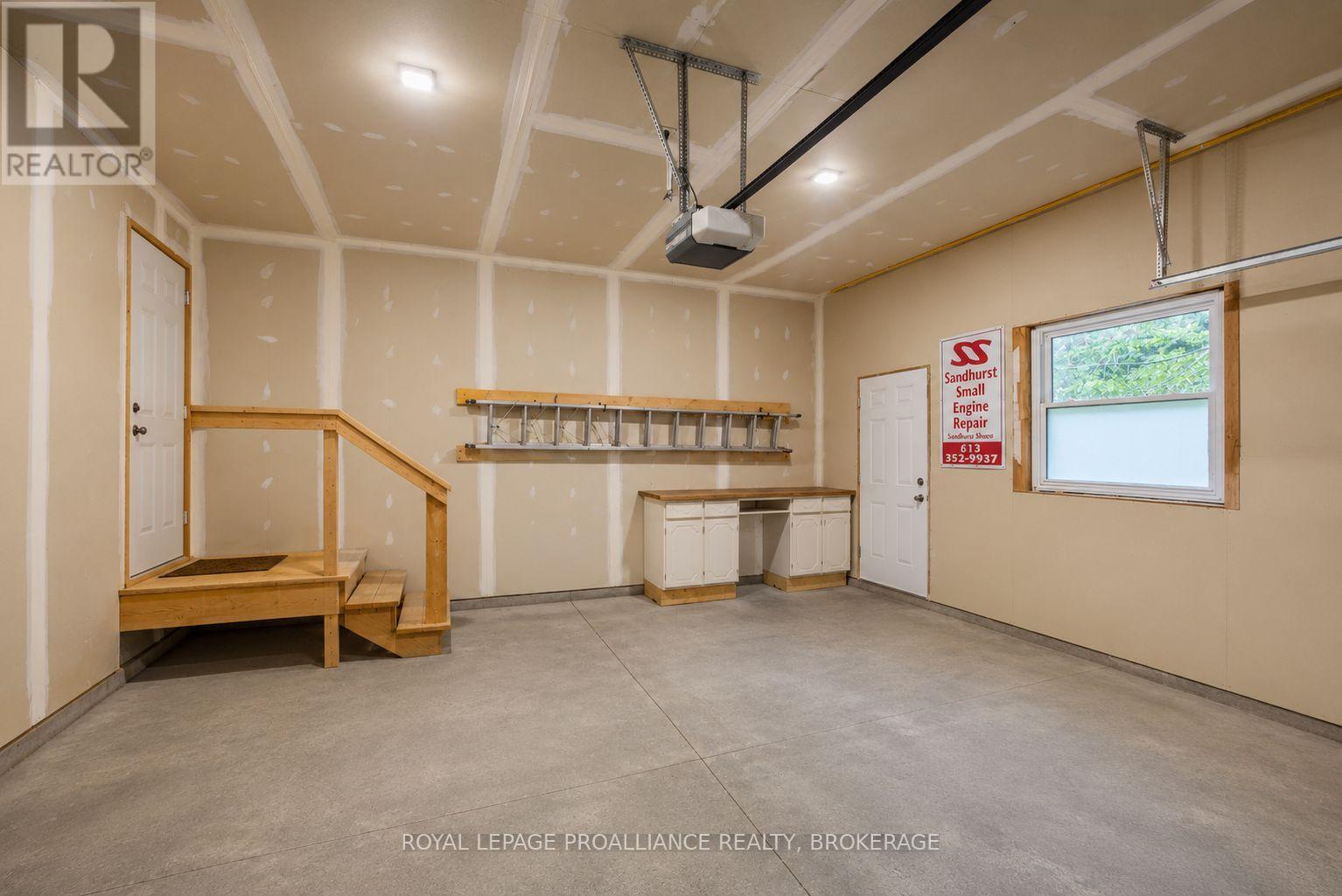 124 PARK STREET - Image 36