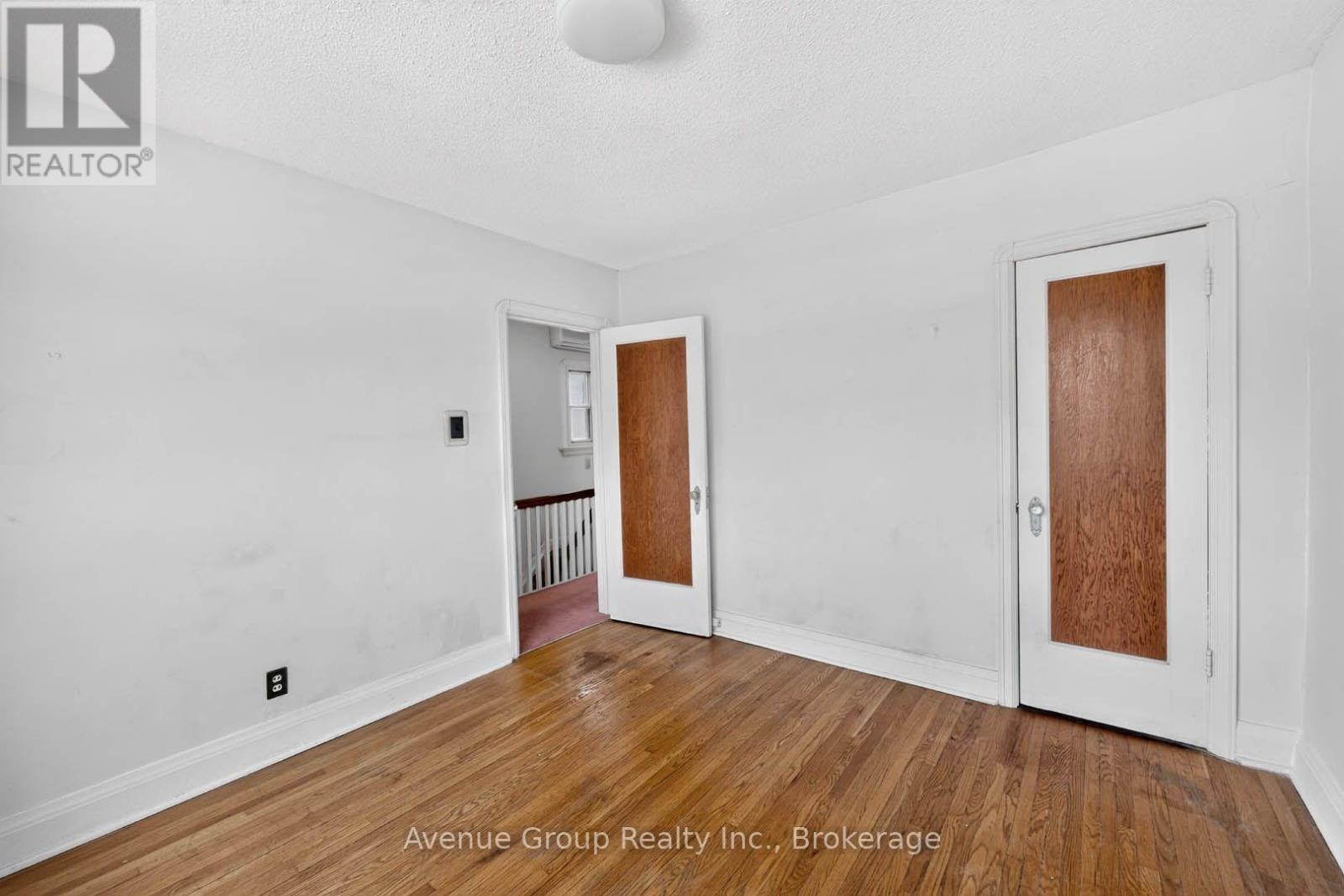 1 WARLAND AVENUE - 21