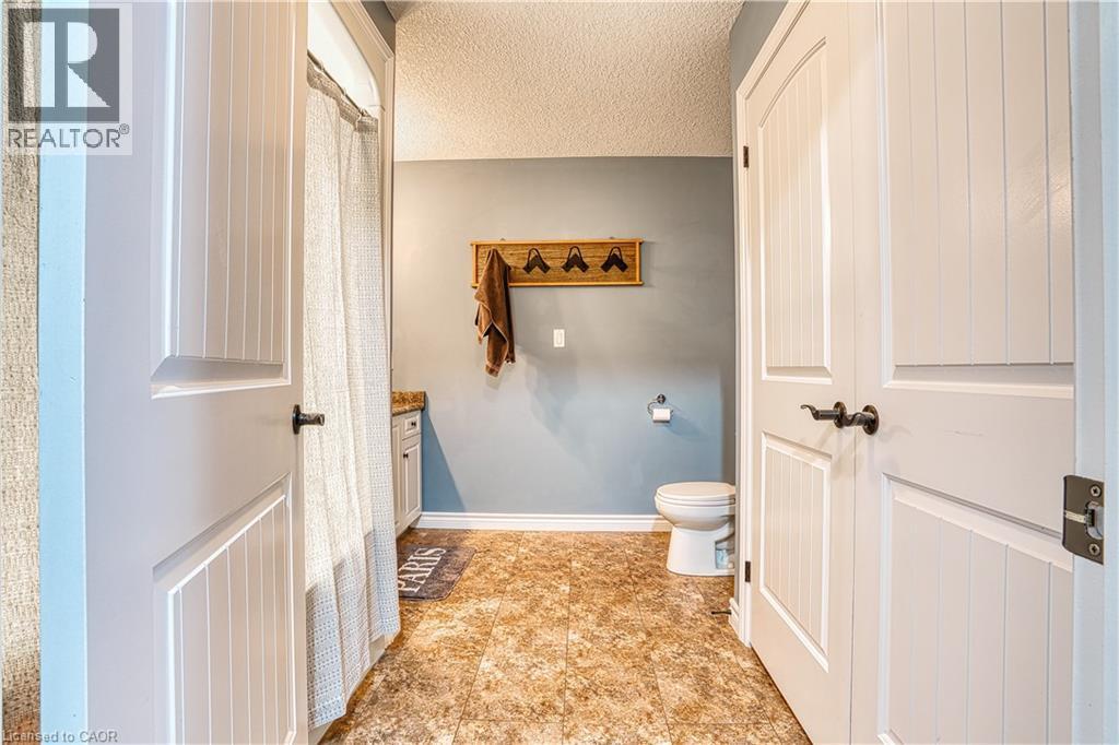 145 KROTZ Street W - 26