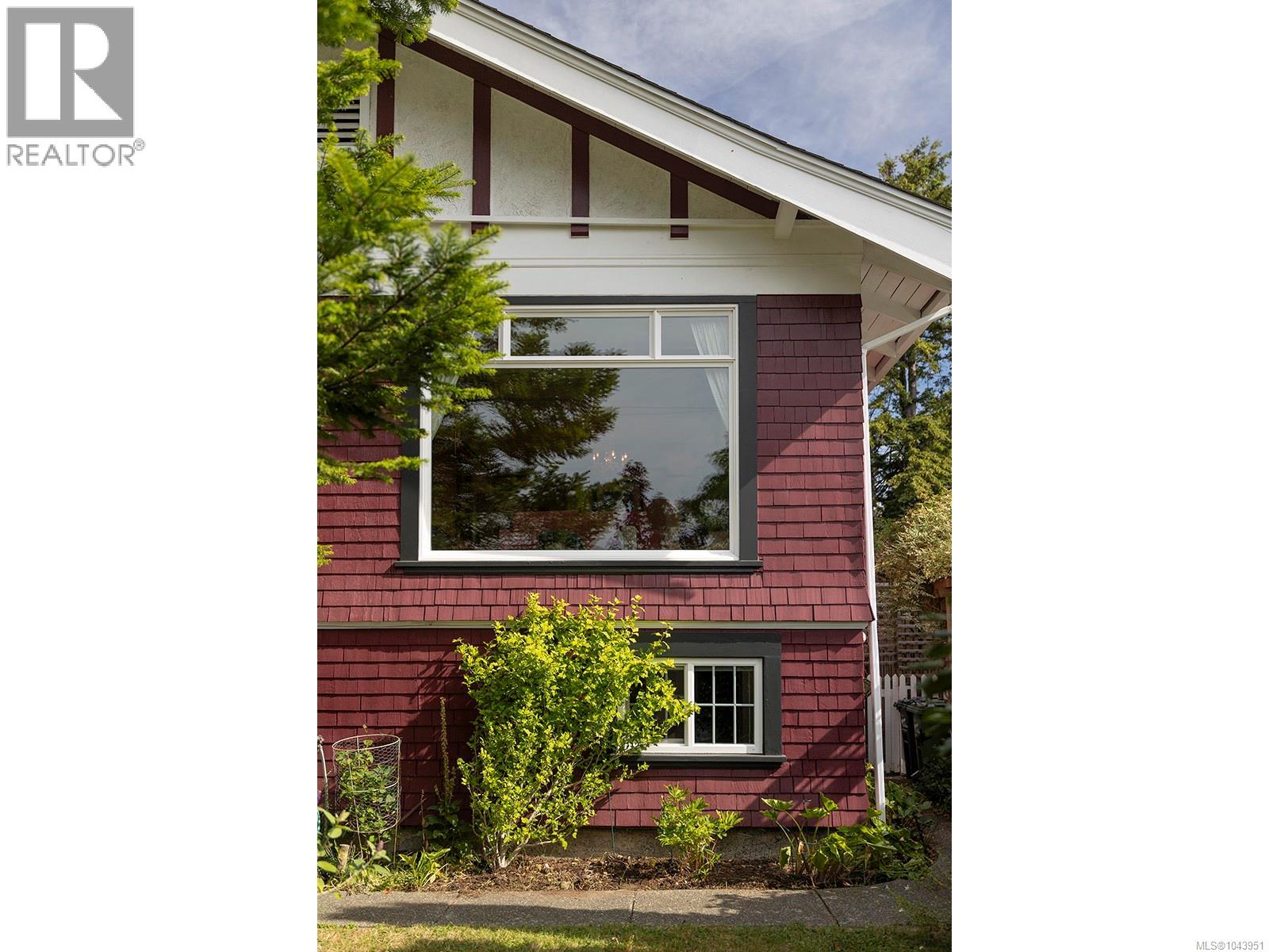 1630 Pinewood Ave - 6
