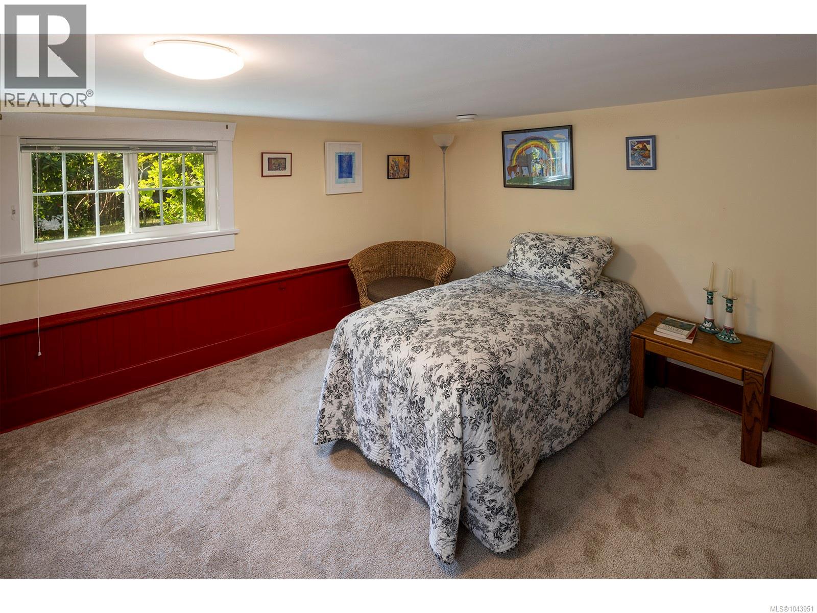 1630 Pinewood Ave - 24