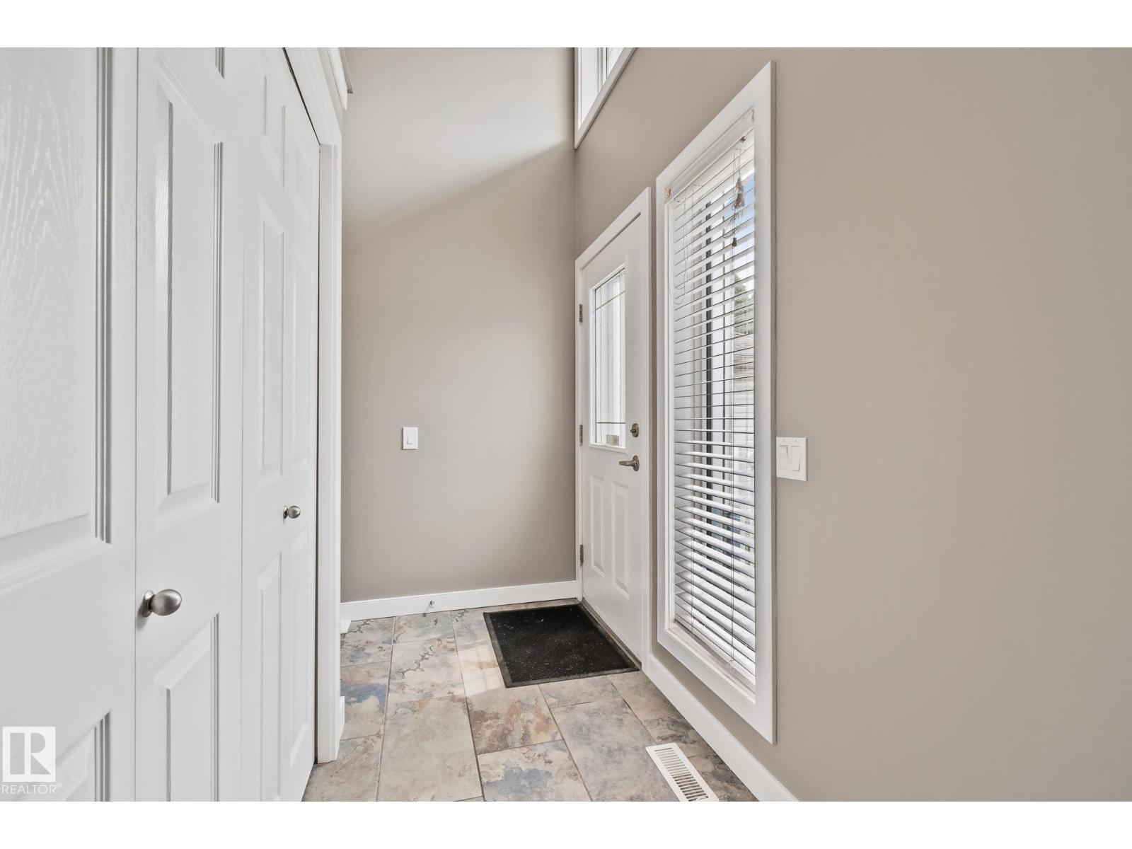867 BLACKLOCK WY SW - 23