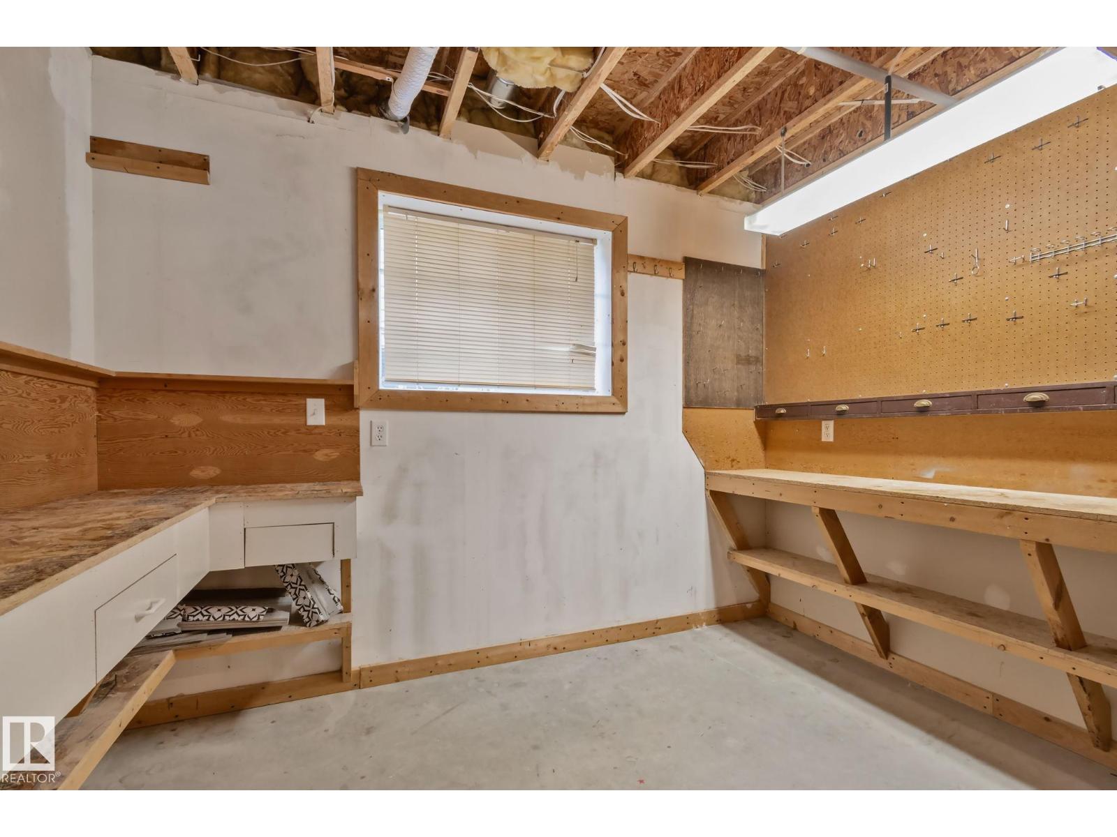 867 BLACKLOCK WY SW - 31
