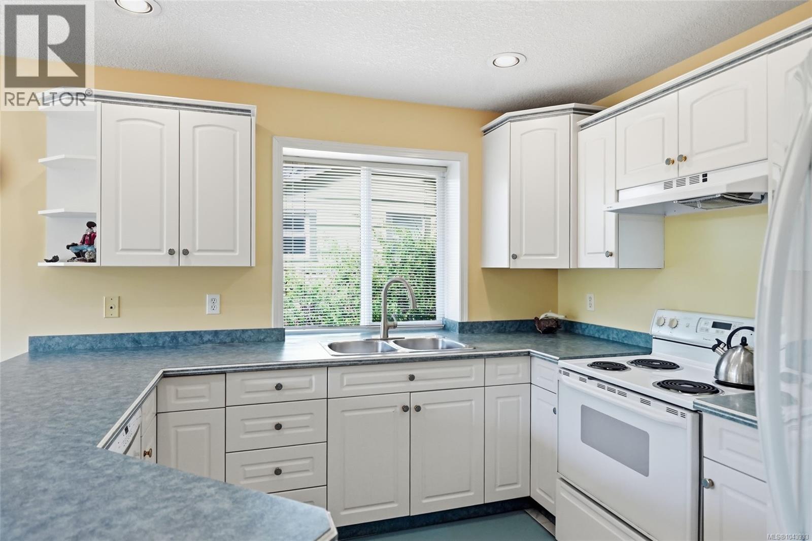 403 Watfield Ave - 11