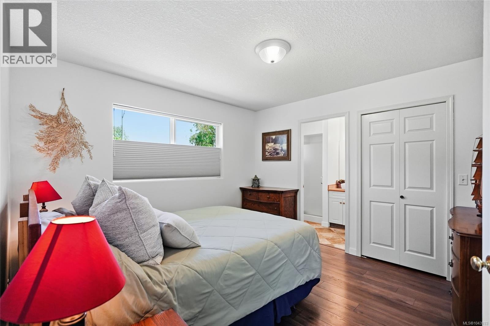 403 Watfield Ave - 17