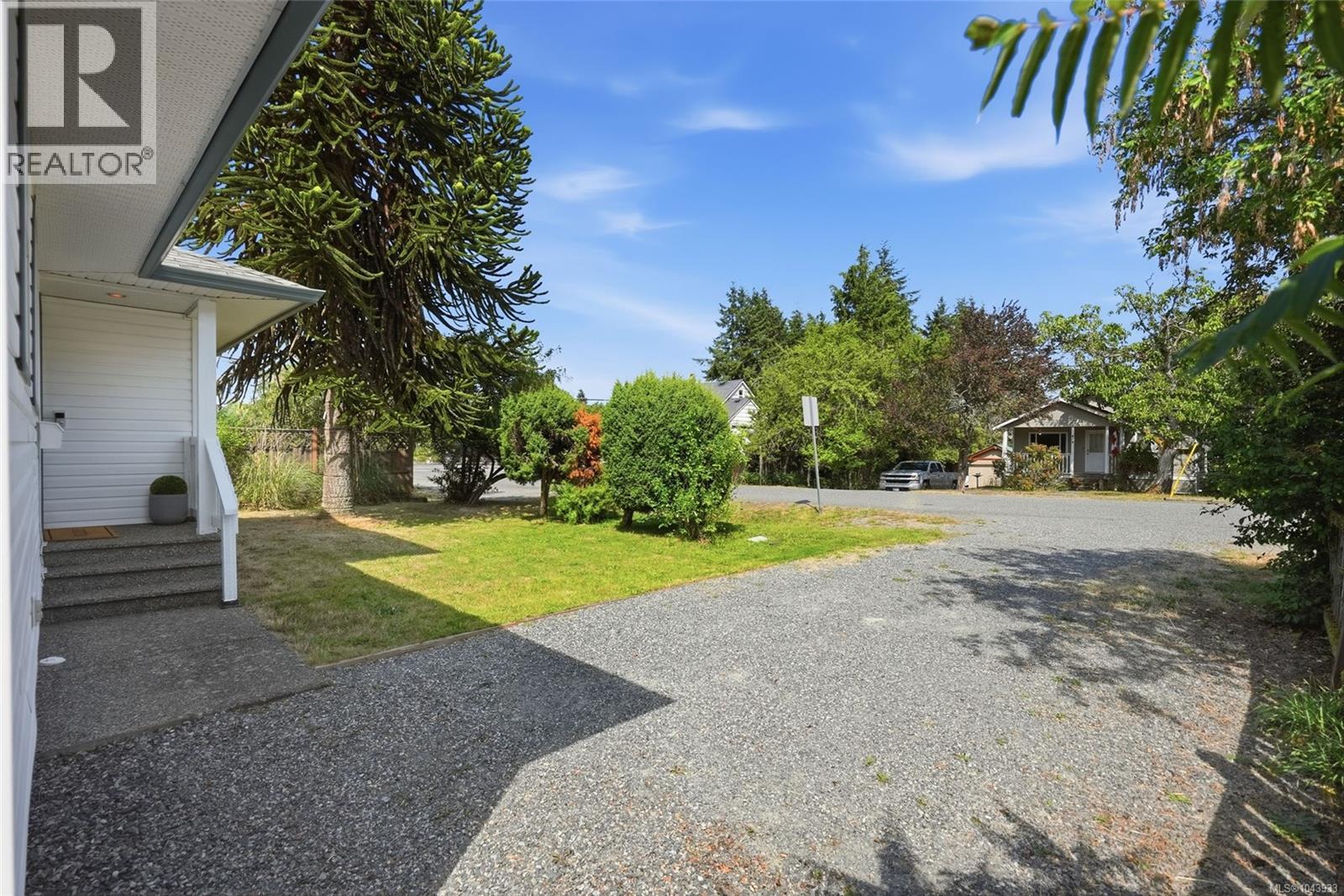 403 Watfield Ave - 27