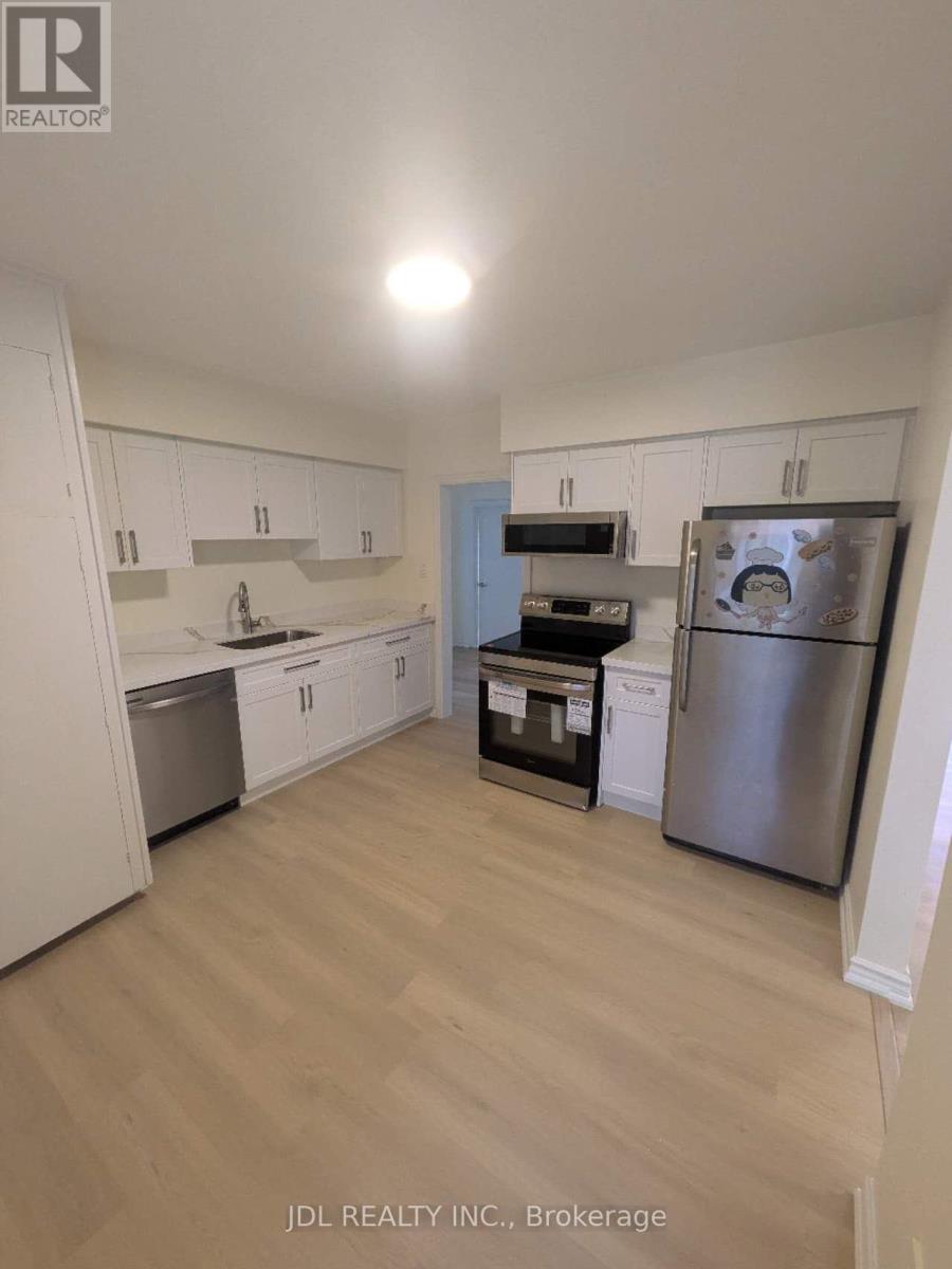 7900 YONGE STREET - 4
