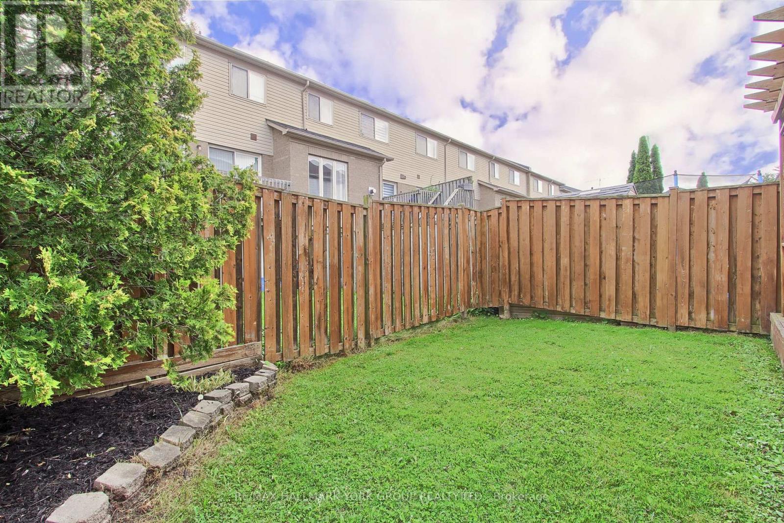 39 MILLCLIFF CIRCLE - 25