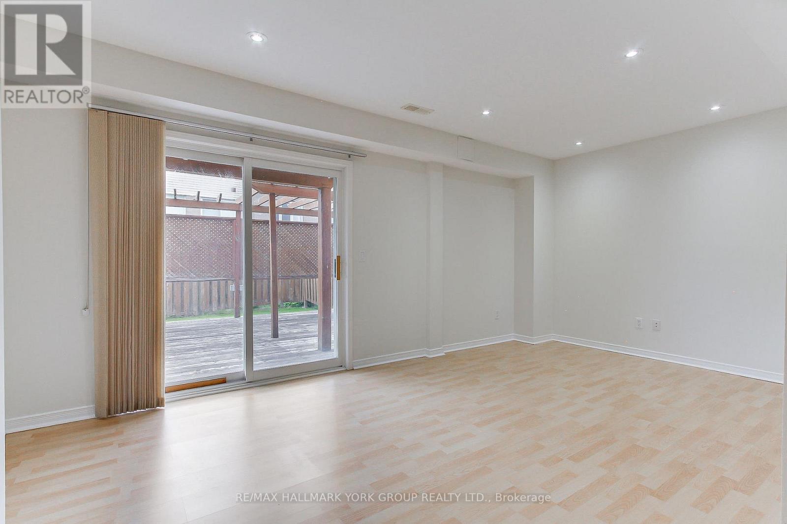 39 MILLCLIFF CIRCLE - 29