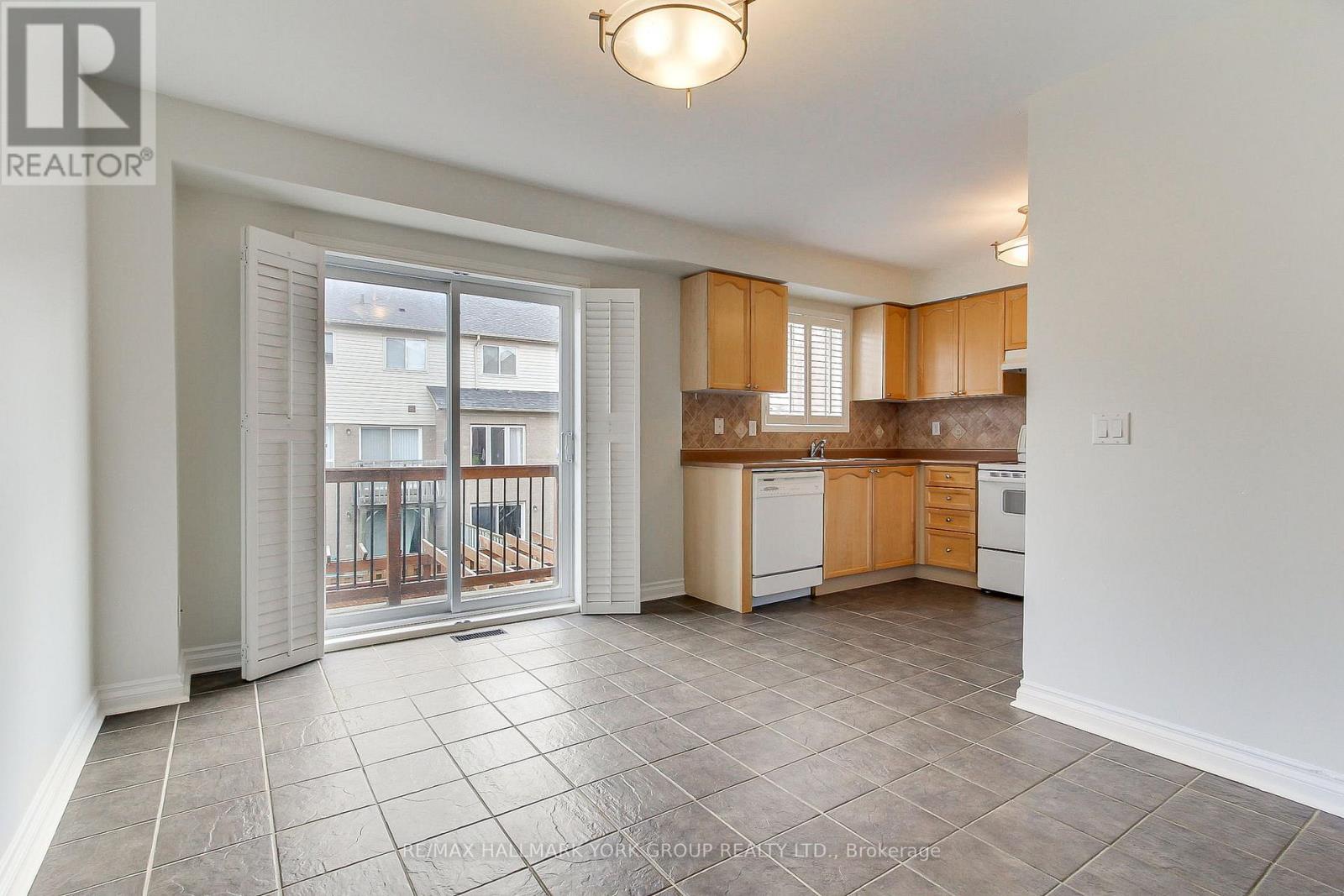 39 MILLCLIFF CIRCLE - 33