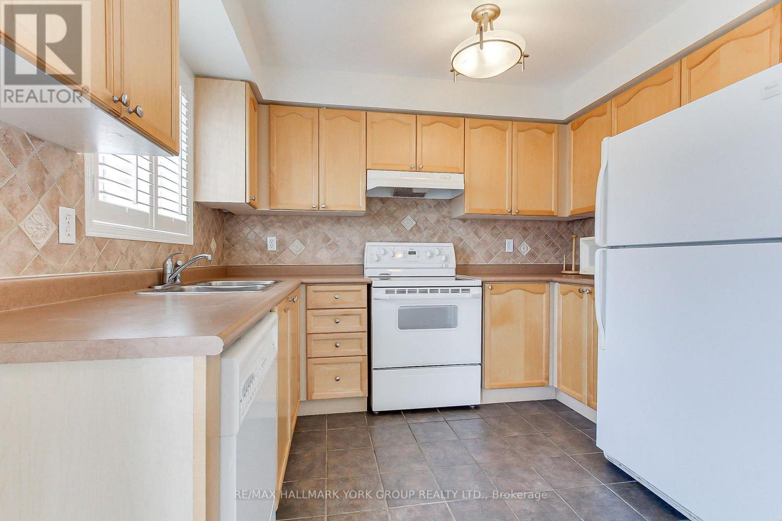 39 MILLCLIFF CIRCLE - 8