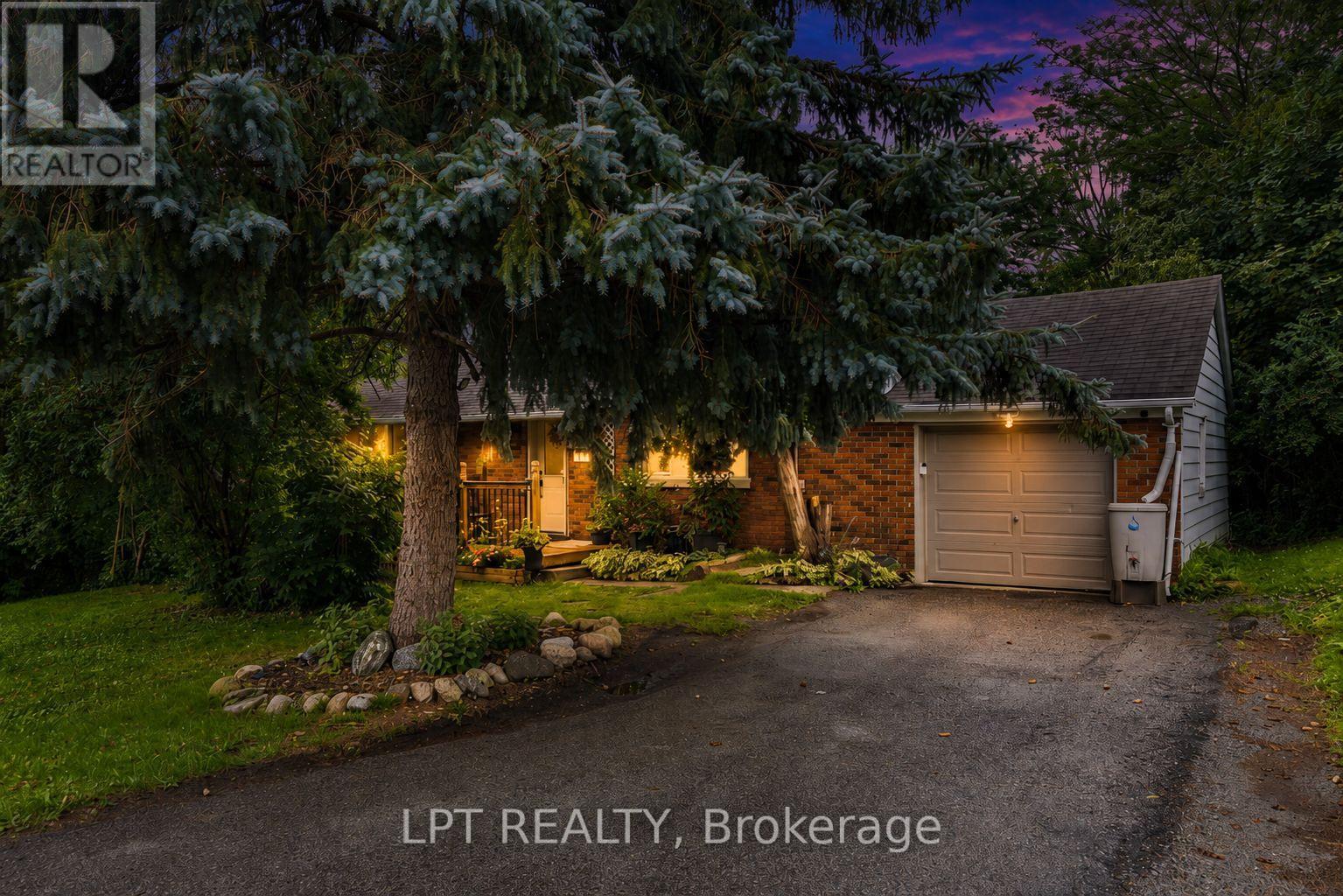 98 DON MOR DRIVE - 2