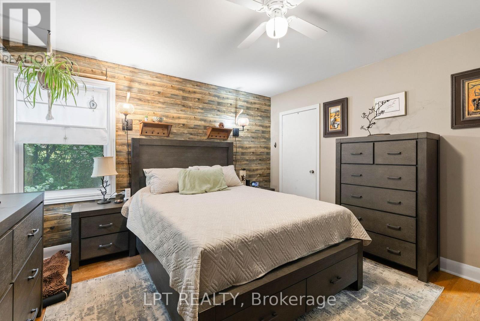 98 DON MOR DRIVE - 21