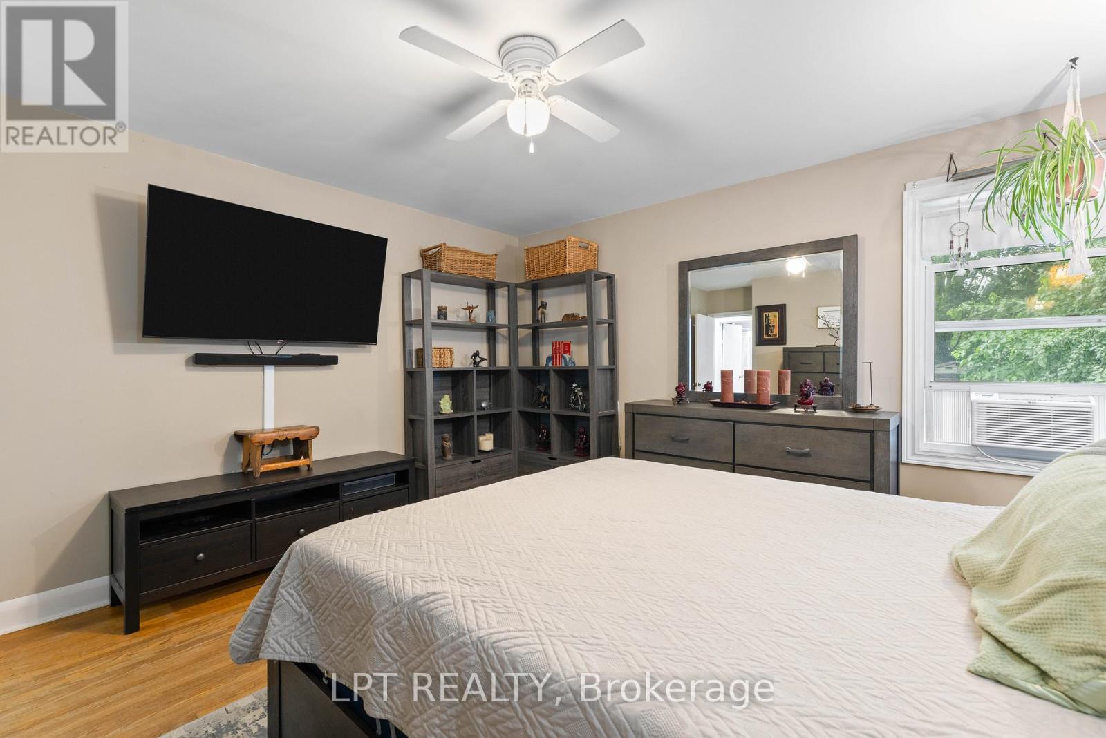 98 DON MOR DRIVE - 22