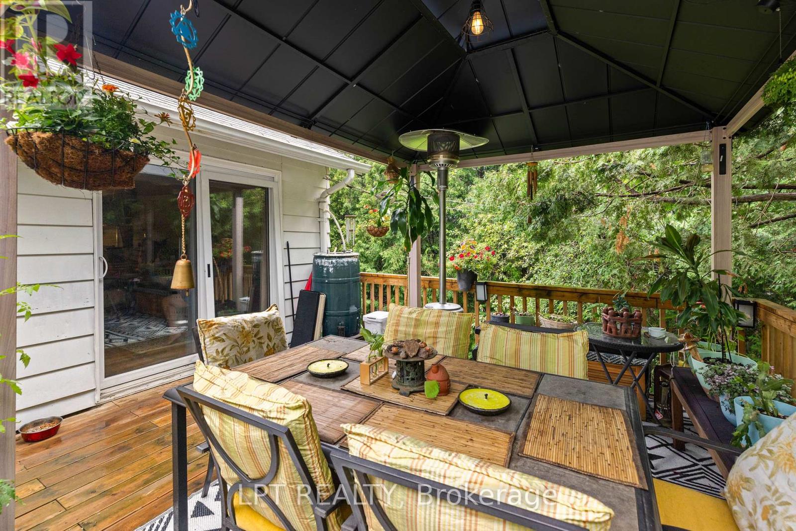 98 DON MOR DRIVE - 33