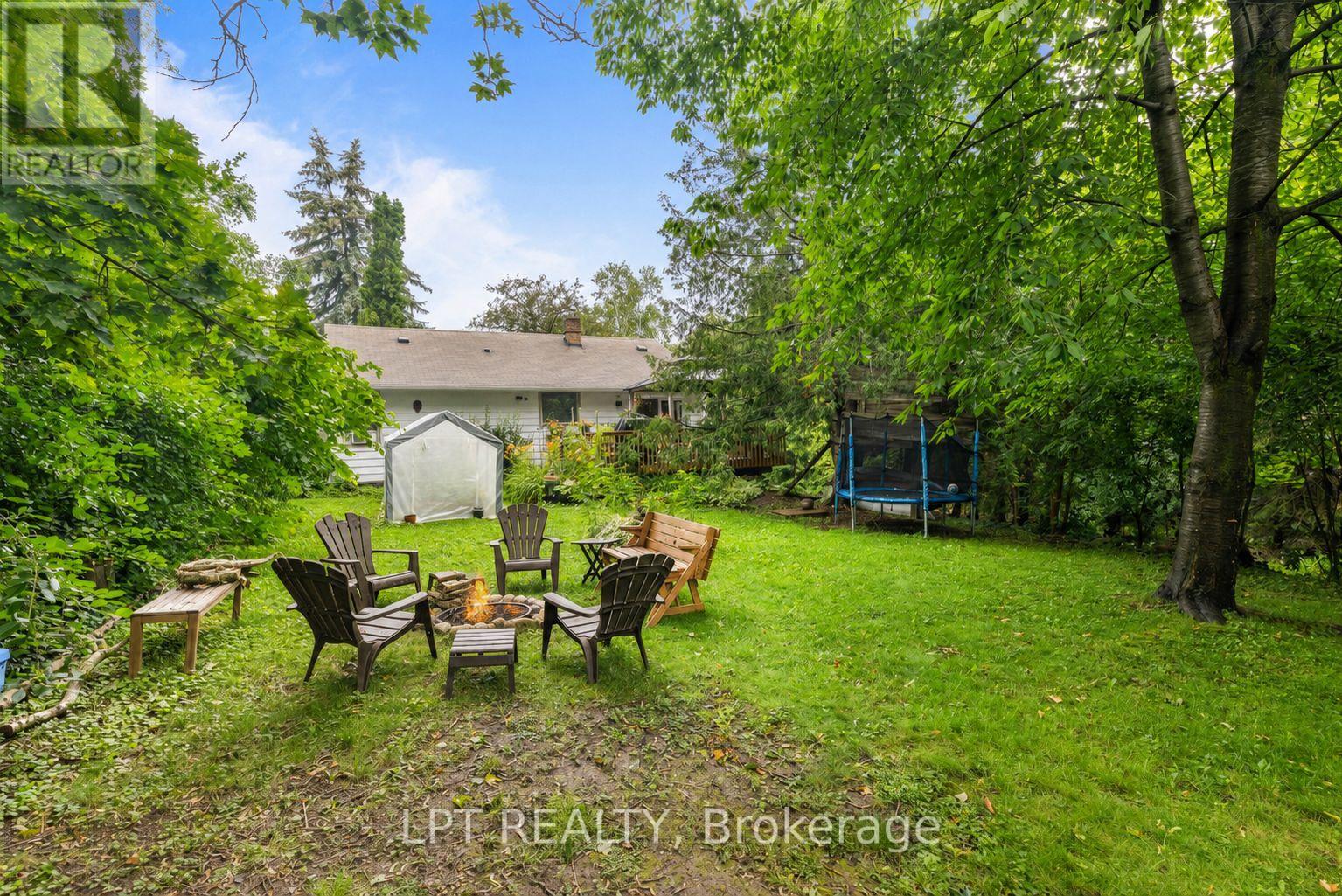 98 DON MOR DRIVE - 35