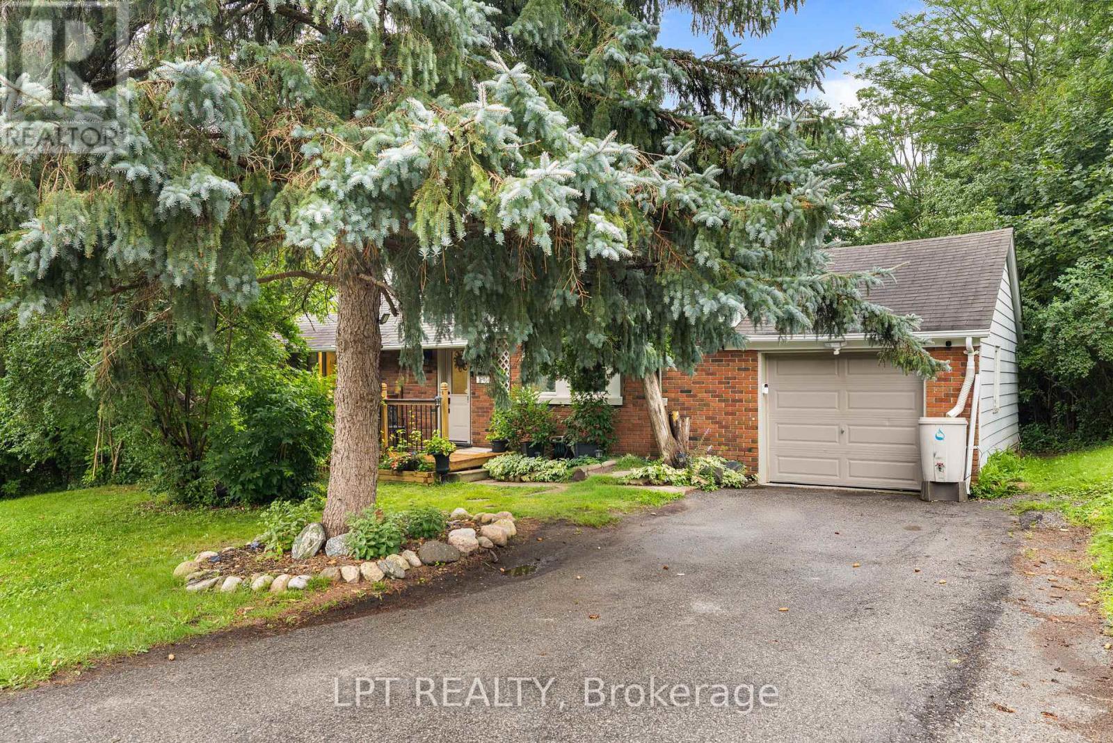 98 DON MOR DRIVE - 4