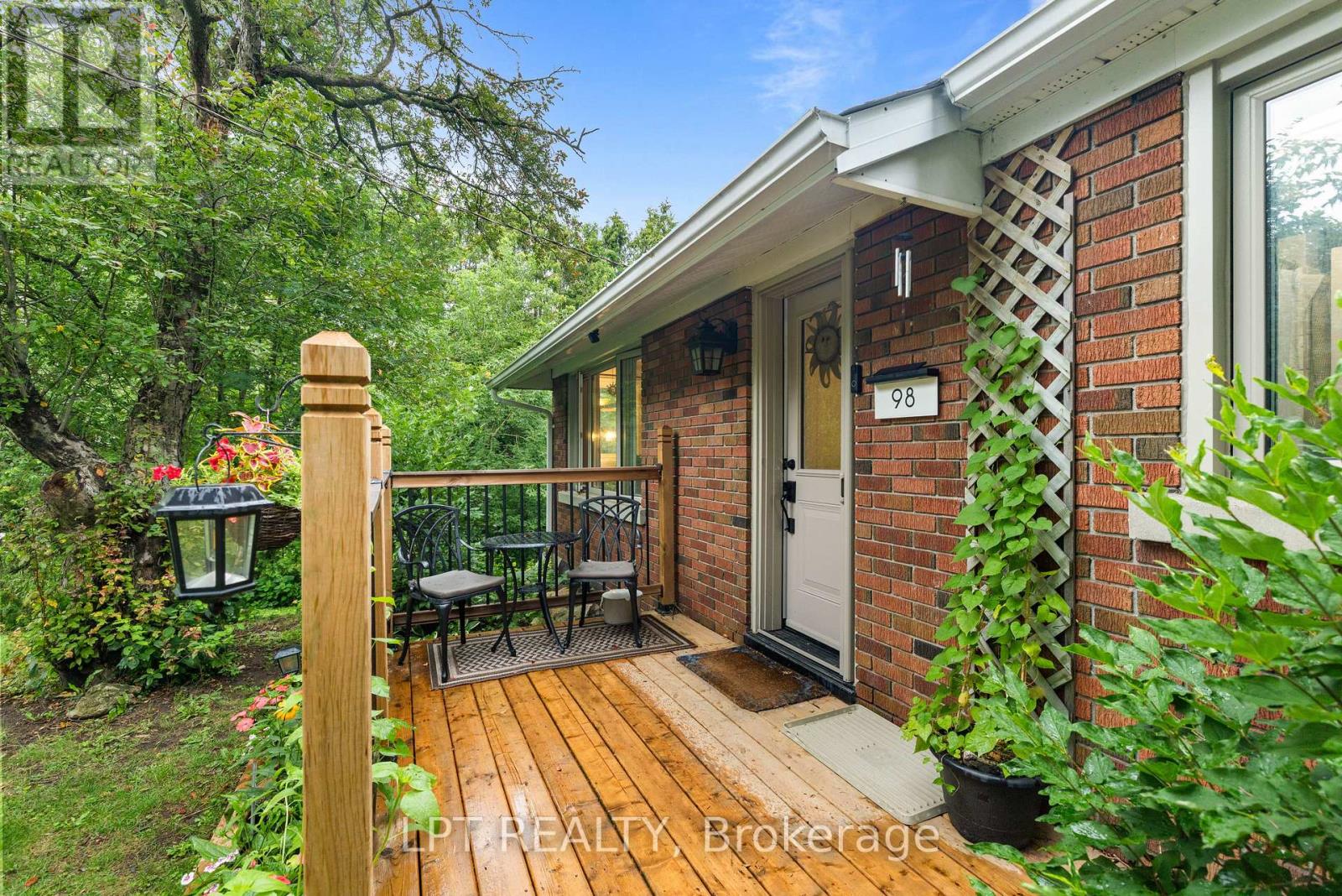 98 DON MOR DRIVE - 8