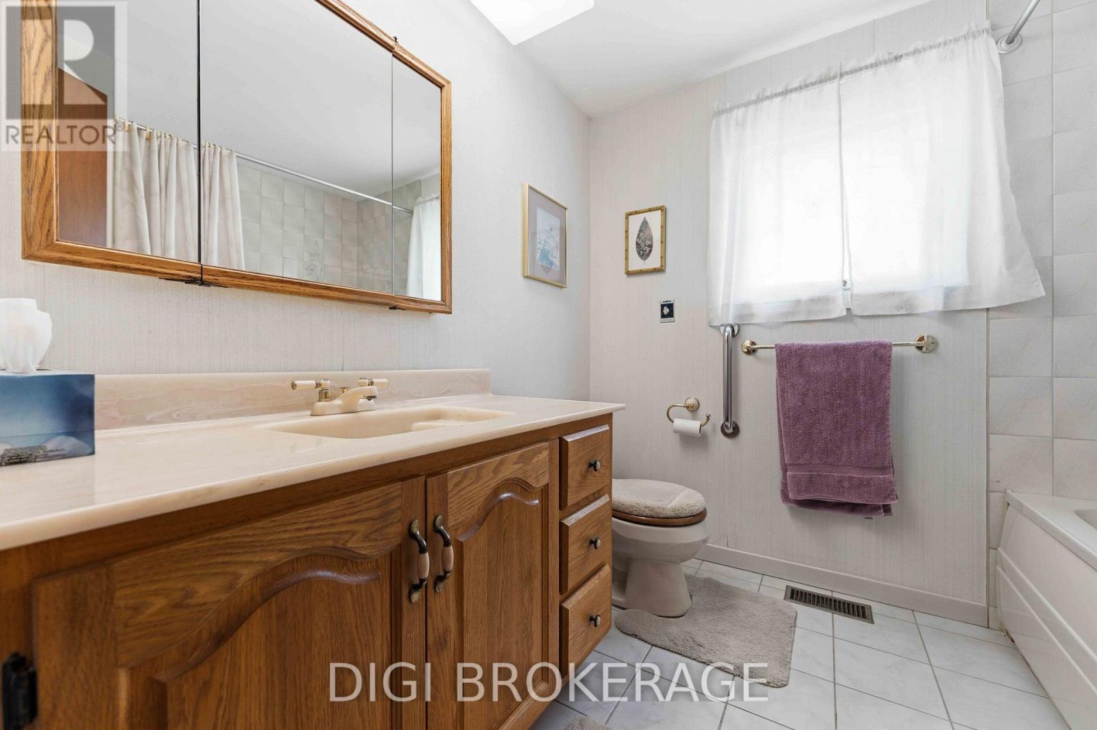 737 SOUTHMORE DRIVE W - Image 34