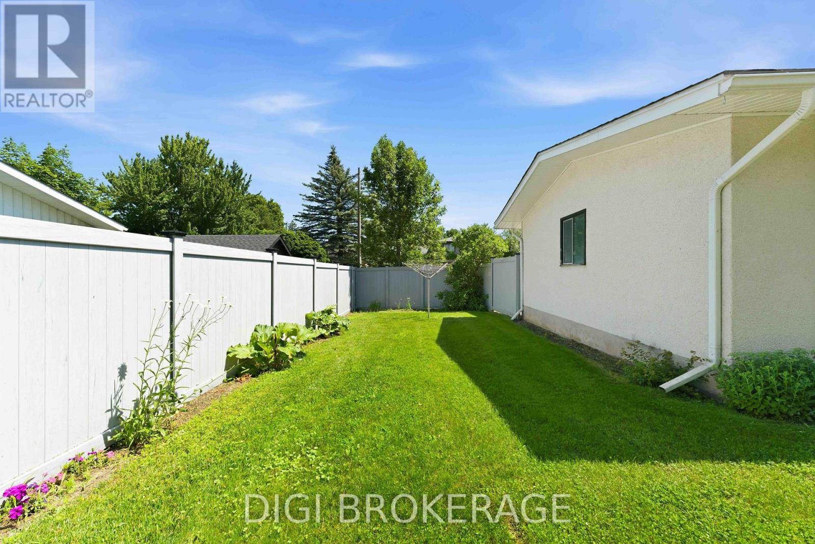 737 SOUTHMORE DRIVE W - Image 44