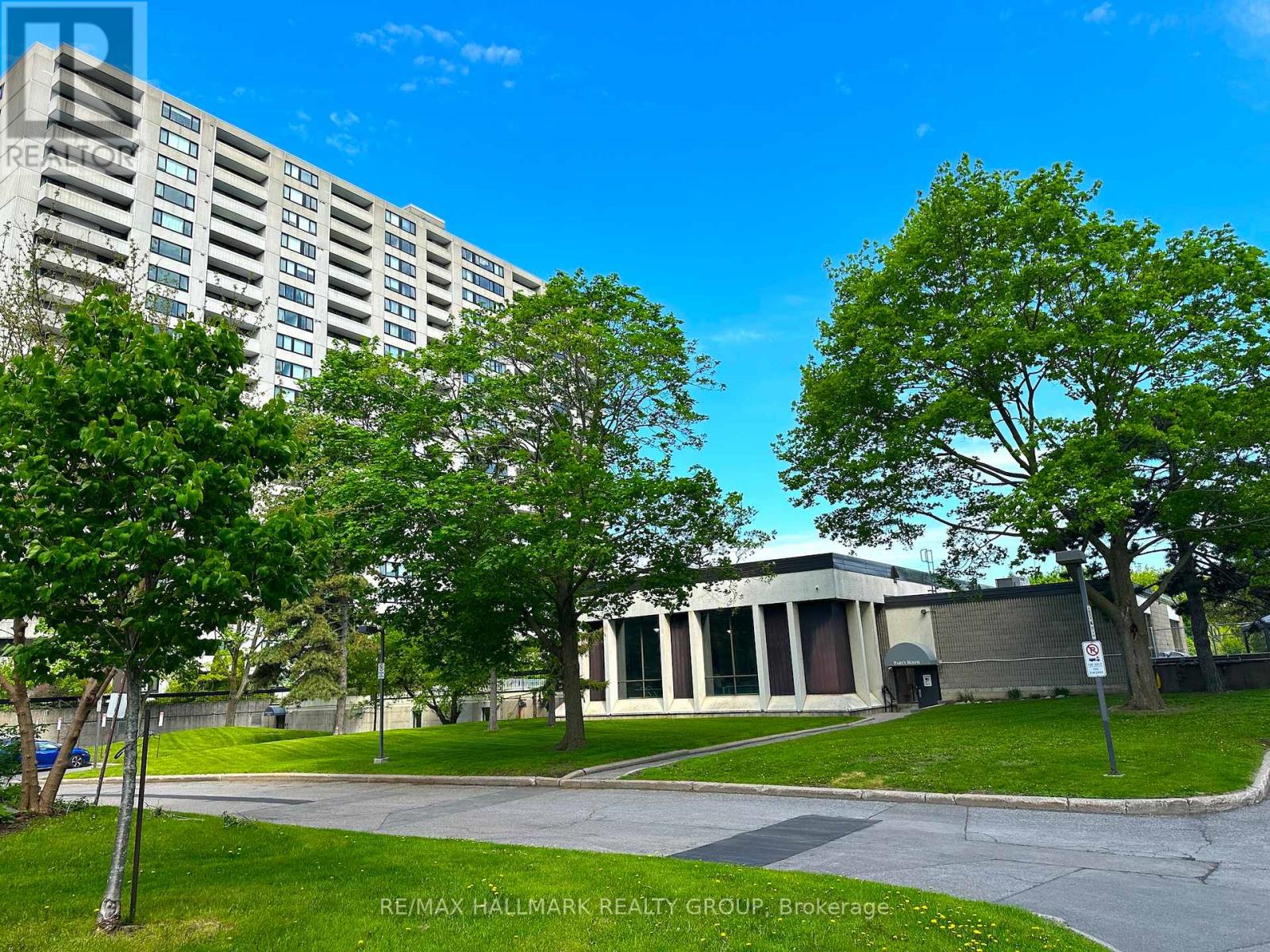 #1706 2625 REGINA STREET - 27
