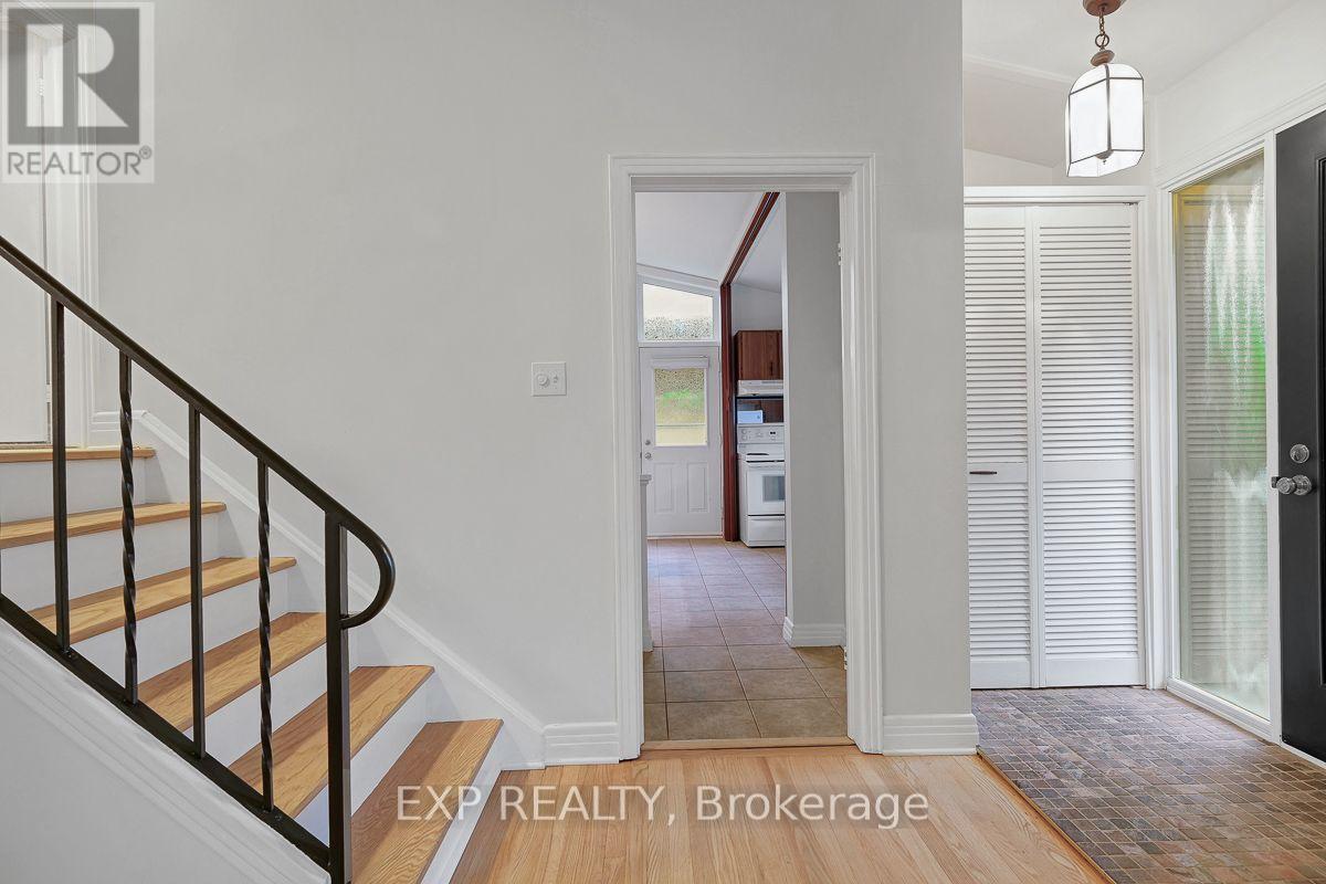 1473 CHOMLEY CRESCENT - 11