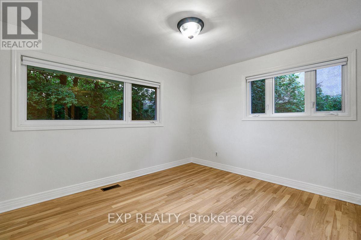 1473 CHOMLEY CRESCENT - 25
