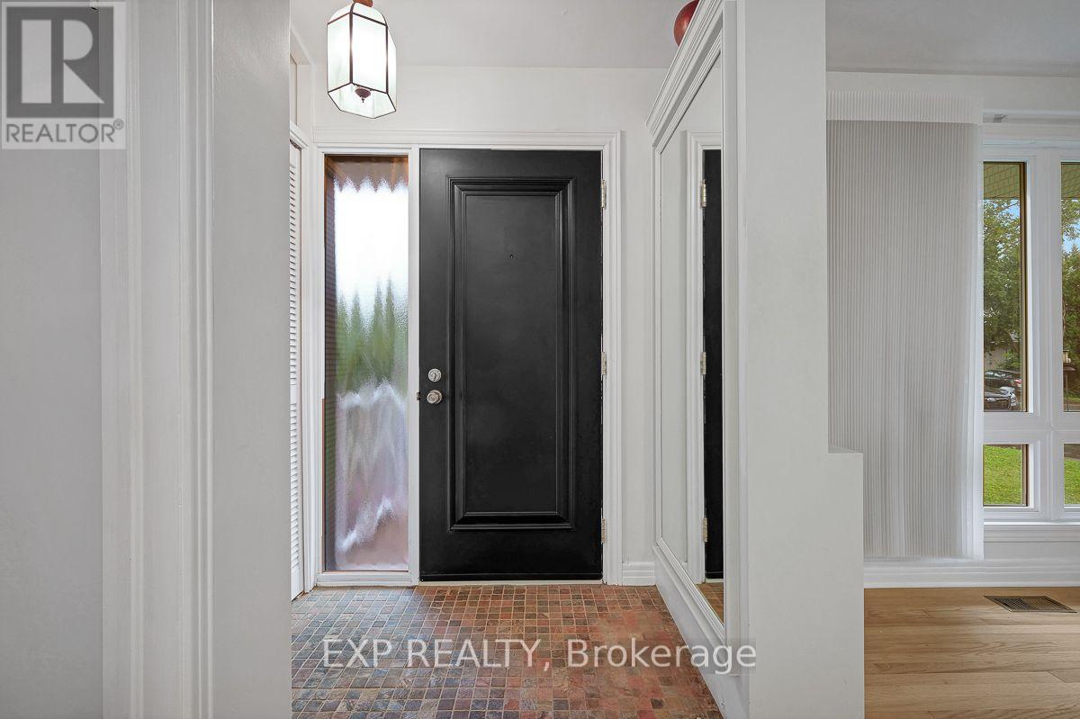 1473 CHOMLEY CRESCENT - 9