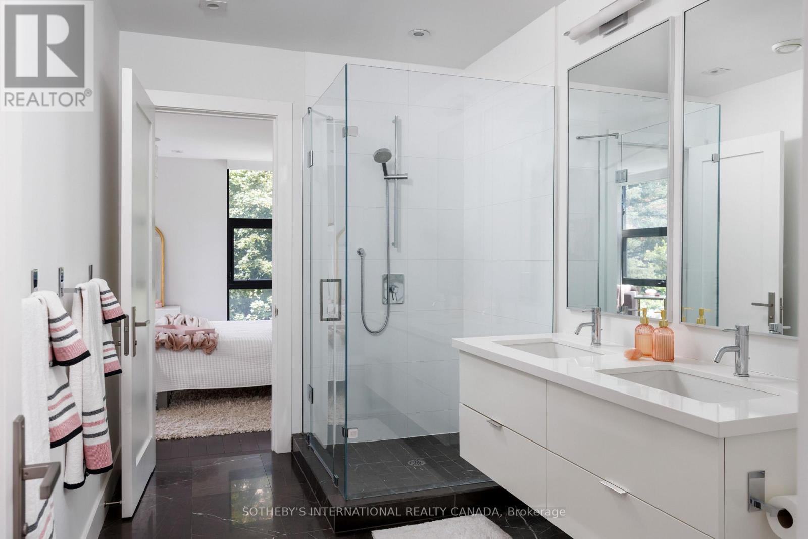 5 HARTFIELD ROAD - Image 31