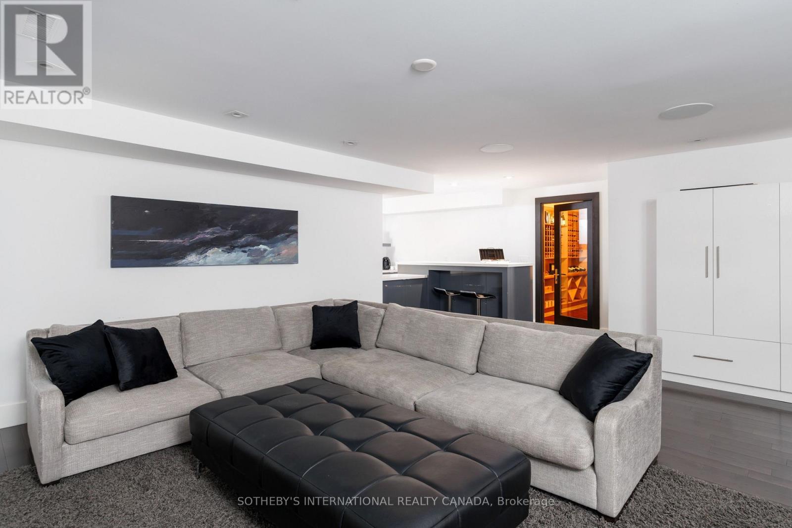5 HARTFIELD ROAD - Image 41
