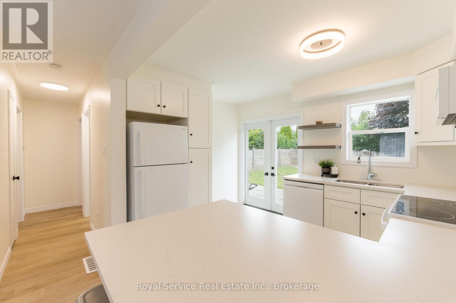 228 TOWERHILL ROAD - 19